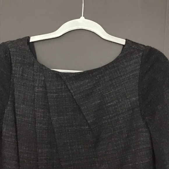 HUGO BOSS a classic off-black knit dress - Picture 6 of 7